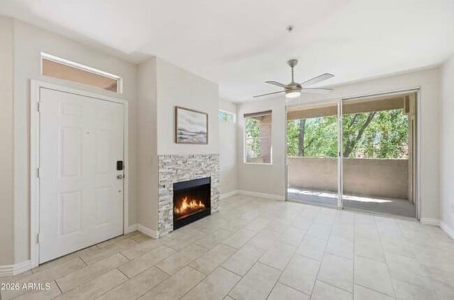 Building Photo - 3830 E Lakewood Pky E