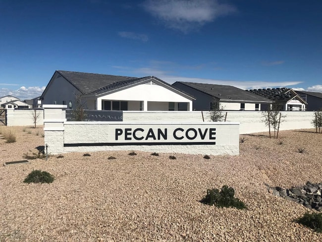 Building Photo - 640 E Vail Ln