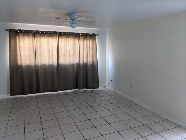 Foto del edificio - 2 Bed 1 Bath Merritt Island Water/Sewer In...