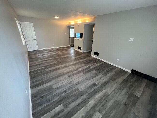 Foto del edificio - 7314 Albright Ave