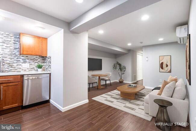 Foto del edificio - 82 Q St NW