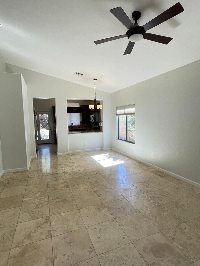 Foto del edificio - 3536 W Spirit Ln