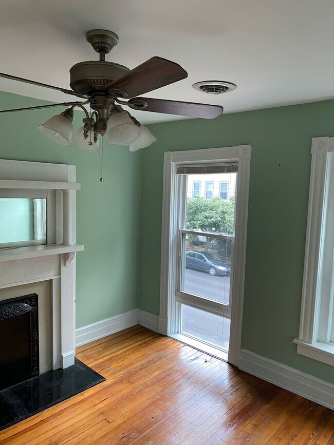 Foto del edificio - 2103 W Cary St