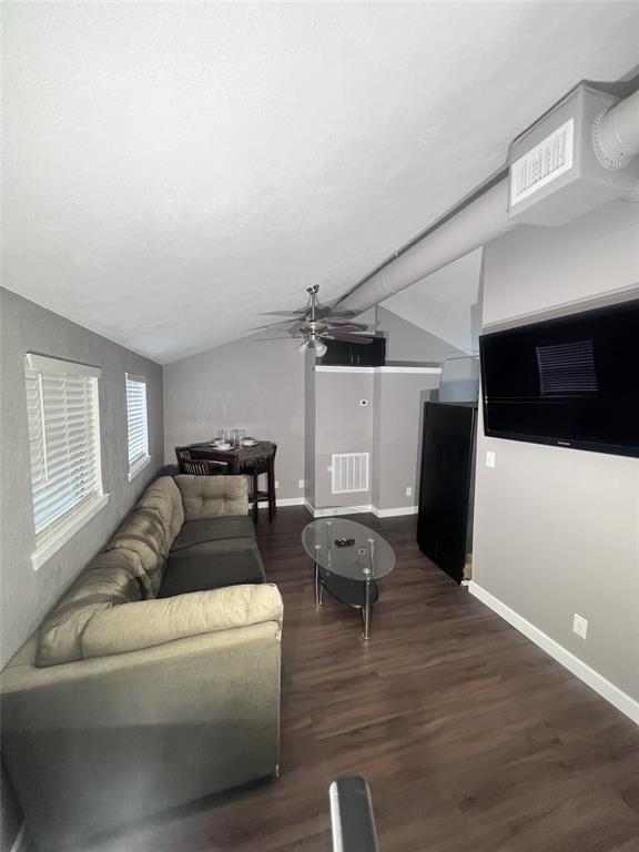 Foto del edificio - 1000 E 53rd St