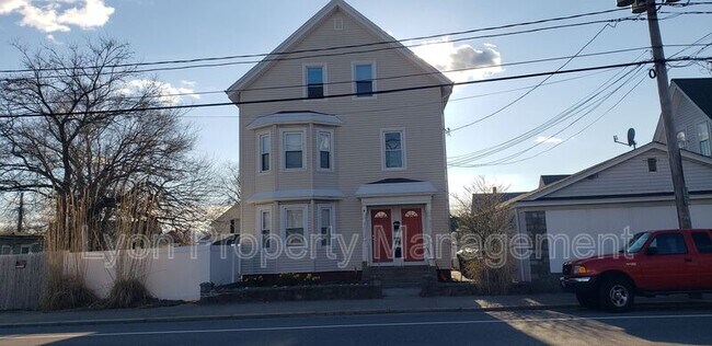 Foto del edificio - 317 Bullocks Point Ave