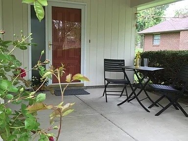 Foto del edificio - 8744 Shadycreek Dr