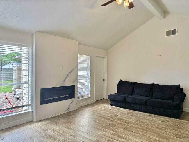 Foto del edificio - 13318 Ascot Glen Ln