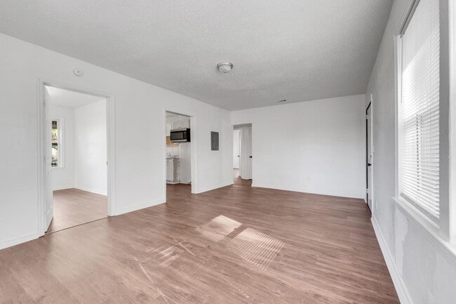 Foto del edificio - 3173 3rd St Cir S