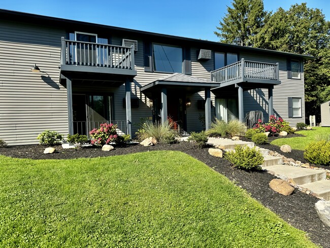 Building Photo - 4901 Grolier Rd