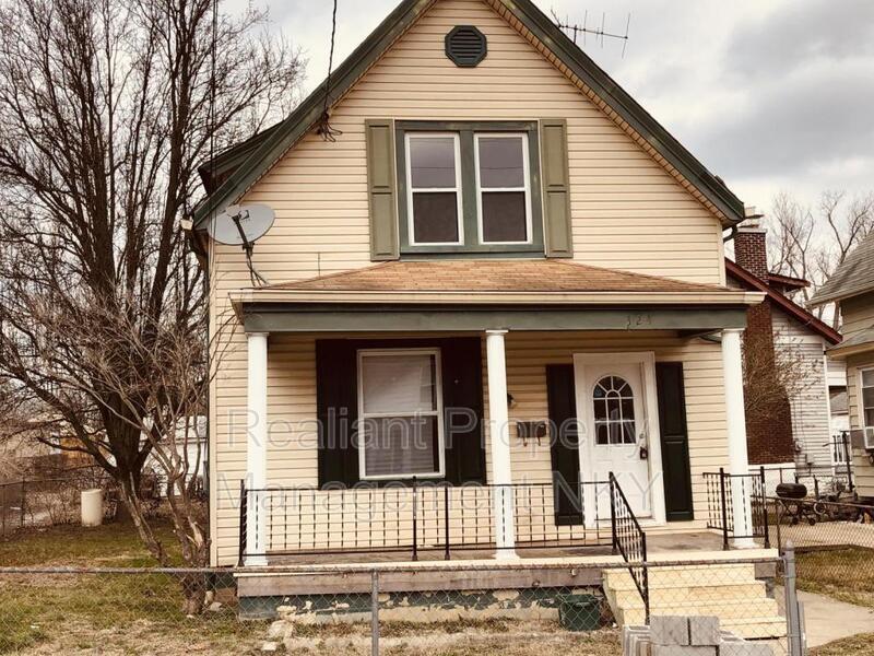 Primary Photo - 324 E 47th St