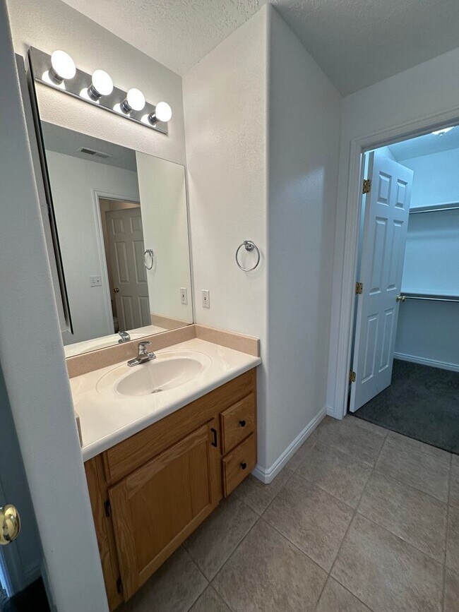 Building Photo - 1026 W 1360 S
