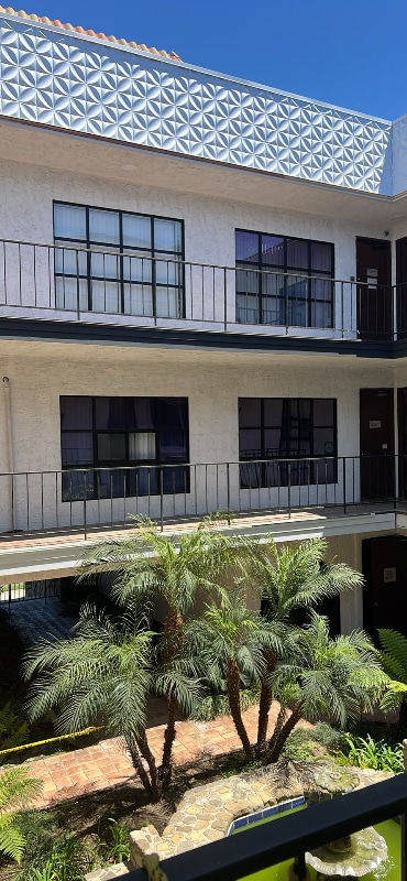 Foto principal - 21707 Hawthorne Blvd