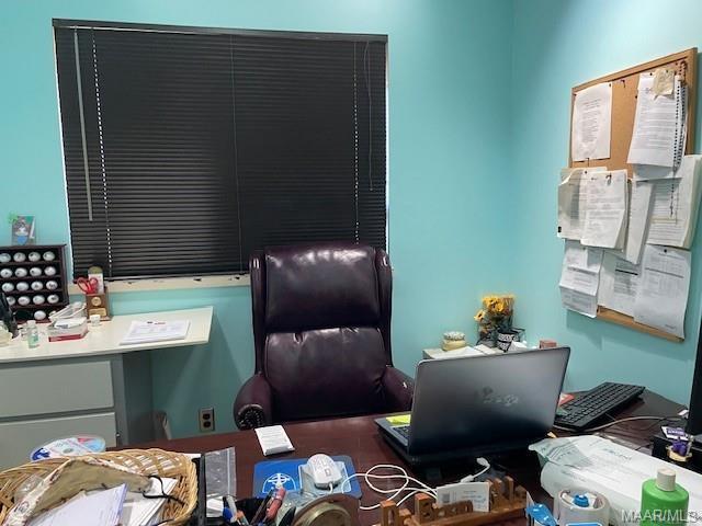 Foto del edificio - 6916 Winton Blount Blvd