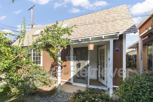 Foto del edificio - 1233 Fulton St