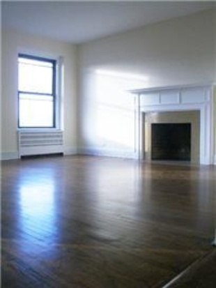 Living Room - 952 Fifth Avenue