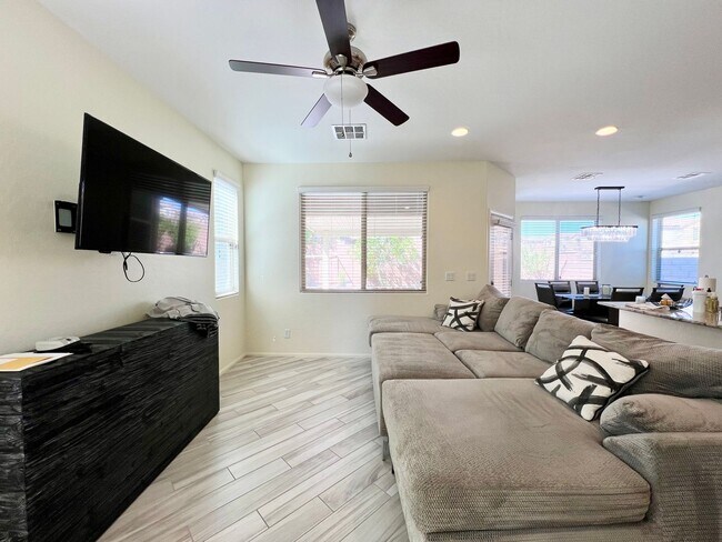 Foto del edificio - BEAUTIFUL GATED 2BD/2BA HOME IN MOUNTAIN'S...