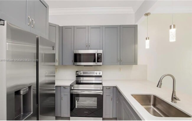 Building Photo - 8320 Lagos De Campo Blvd