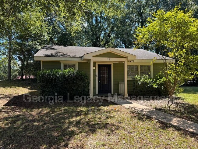 Photo - 191 Water Oak St House