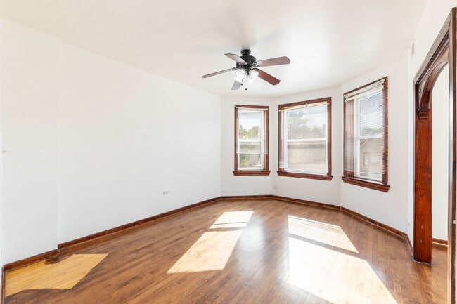 Foto del edificio - 3027 S Kostner Ave