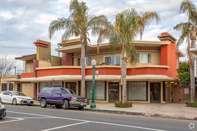Edificio - 532-620 N Fulton St