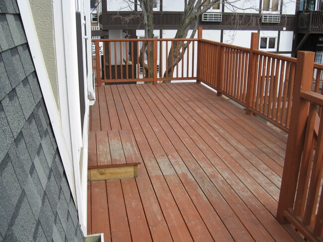 open air deck - 2200 Stonecroft Dr