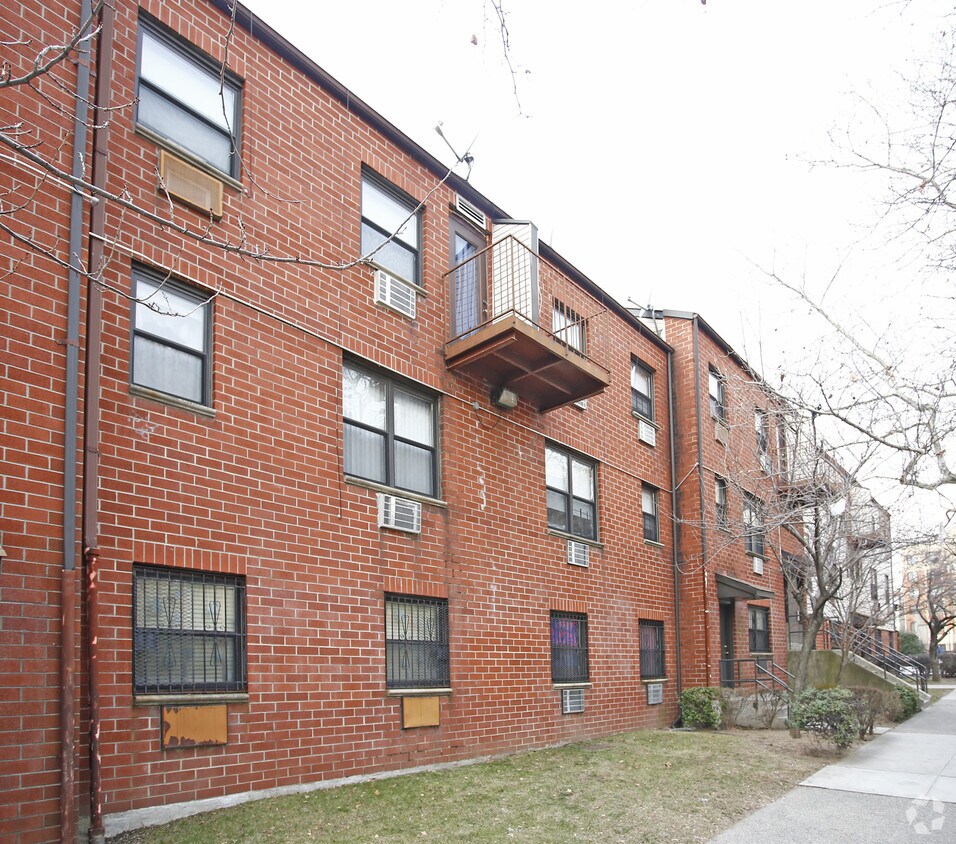 Brownsville Gardens 1490 Pitkin Ave Brooklyn, NY