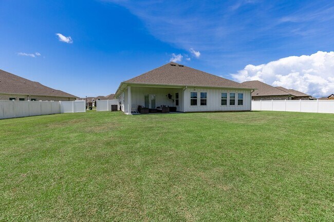 Building Photo - COMING SOON! Beautiful 5/3.5 Home in Jubilee Farms with Resort-Style Amenities & Spacious Living