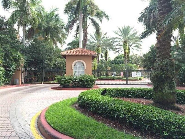 Foto del edificio - 4840 N State Rd 7