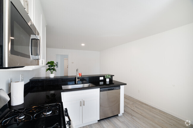 1 BR, 1 BA - 450 SF - Kitchen - G Street Apartments