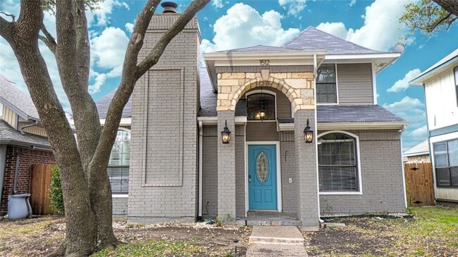 Photo - 1512 Wheatfield Dr House