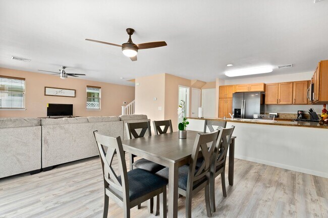 Foto del edificio - Welcome to this bright and inviting 3 bedroom