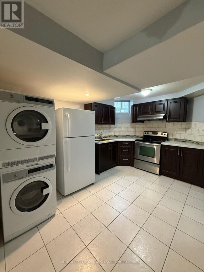 Building Photo - 5207 Brookwood Ct