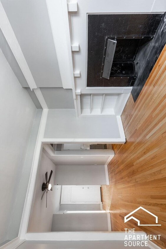 Photo - 1251 W Rosemont Ave (Chicago, IL)