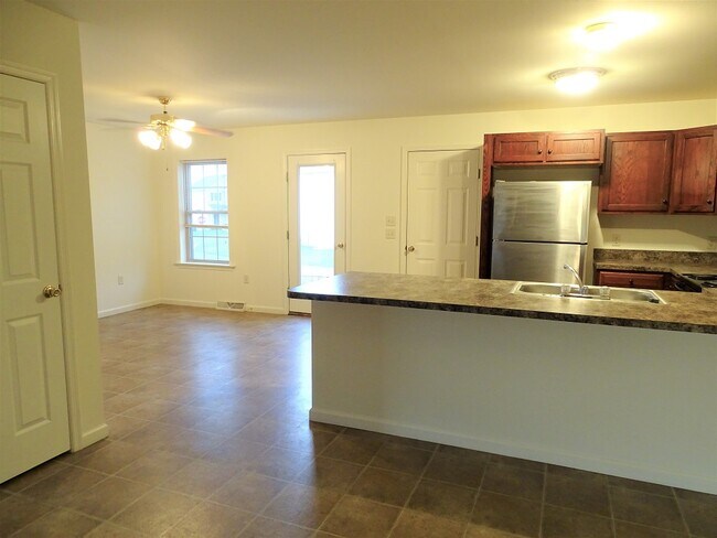 Foto del edificio - 144 Gable Dr