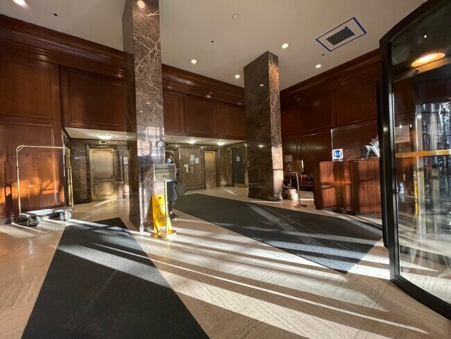 Foto del edificio - 400 E 71st St