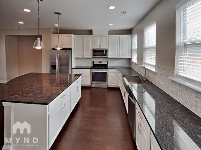 Foto del edificio - 2543 Statesville Ave