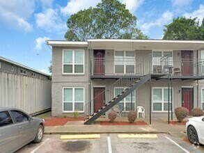 Building Photo - 3031 Sumpter St