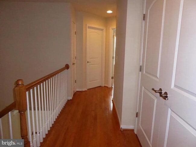 Building Photo - 44016 Etna Terrace