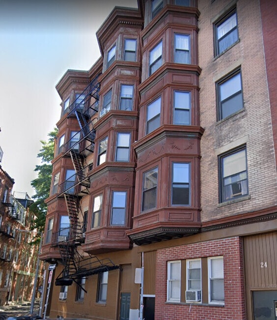 Building Photo - 24 Stillman St