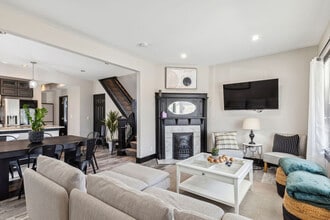 Building Photo - 2294 E 86th St