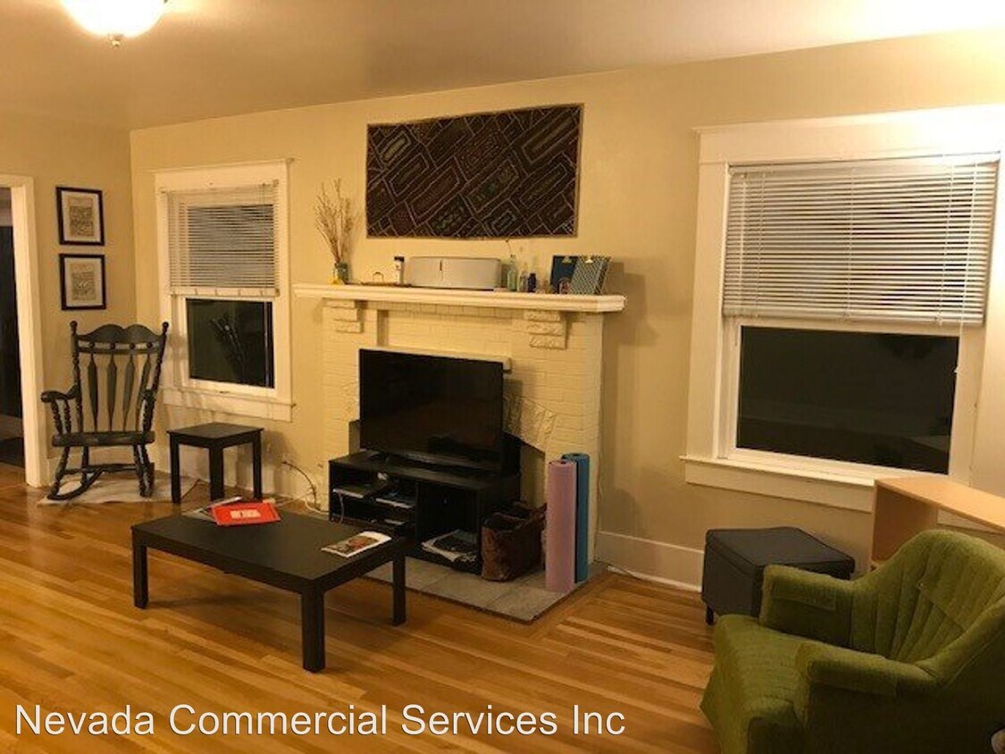 Primary Photo - 74-76 Boyd Pl