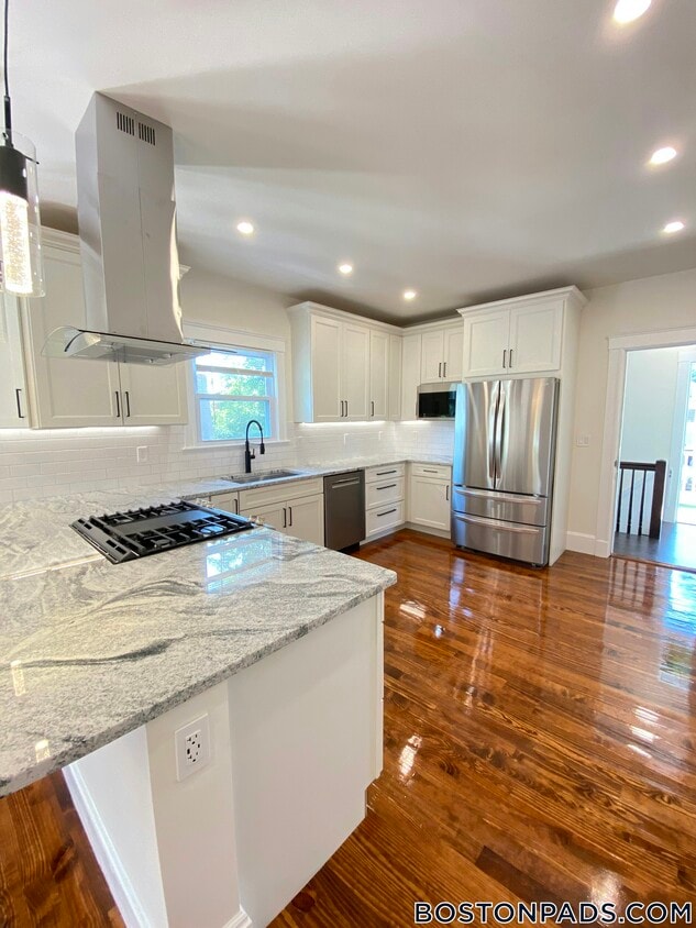 Primary Photo - 126 Winsor Ave