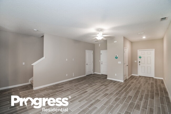 Building Photo - 582 Cherry Ridge Dr