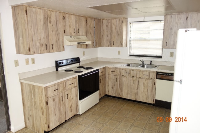 Foto del edificio - 1275 Malone Ave