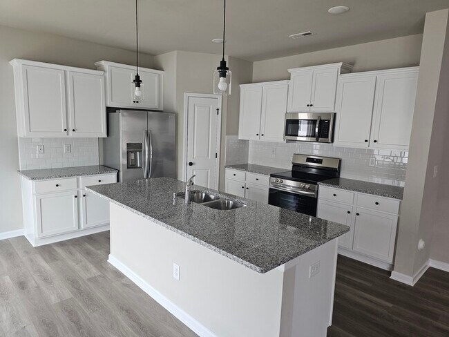 Building Photo - 4220 Stoneygreen Ln