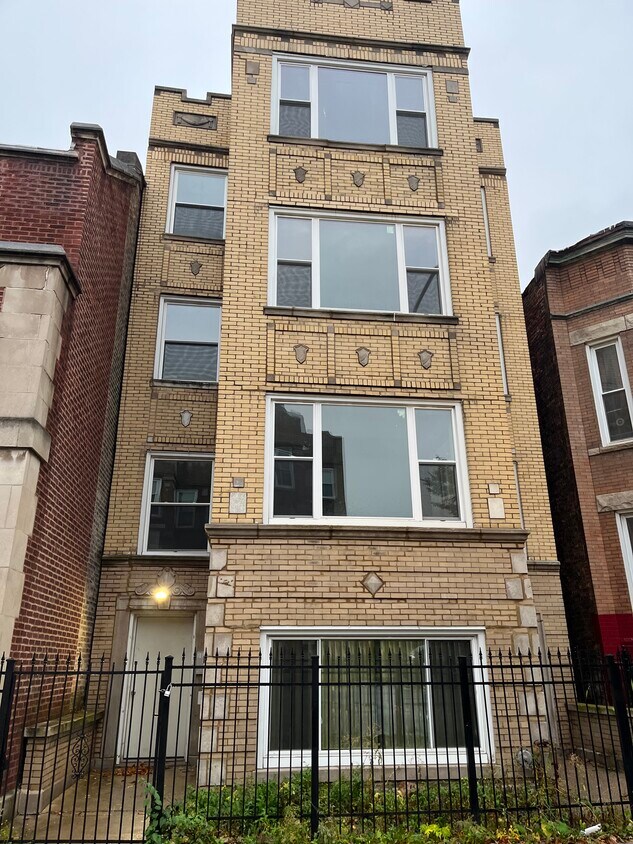 Primary Photo - 4209 W Jackson Blvd