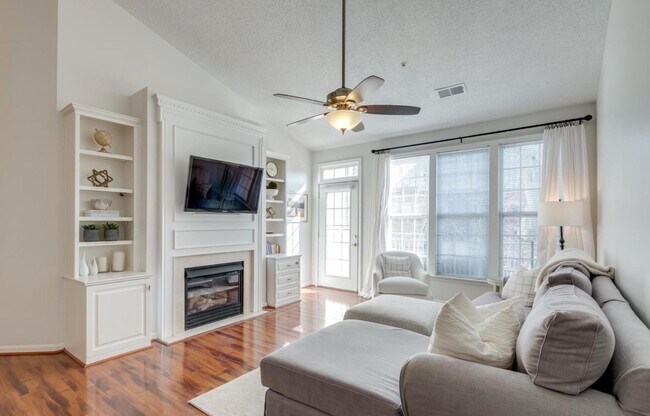 Foto del edificio - 12160 Abington Hall Pl