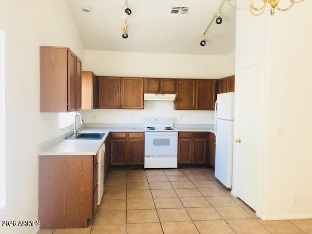 Foto del edificio - 8776 W Cherry Hills Dr
