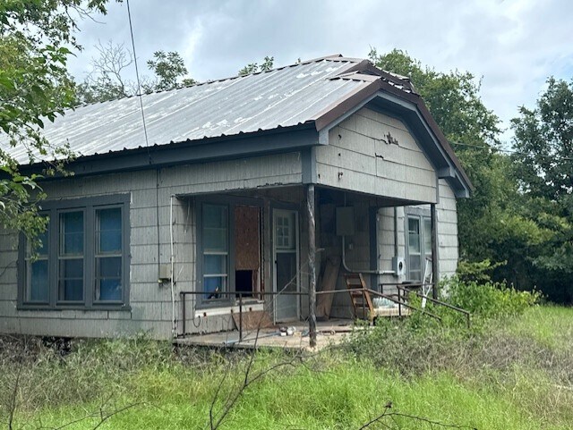 Building Photo - 201 Finland St