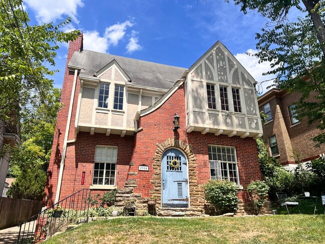 Photo - 2910 Erie Ave Apartment